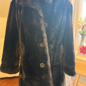 Elegant Dark Brown Mincara Fur Jacket Excellent Vintage Beautiful Medium